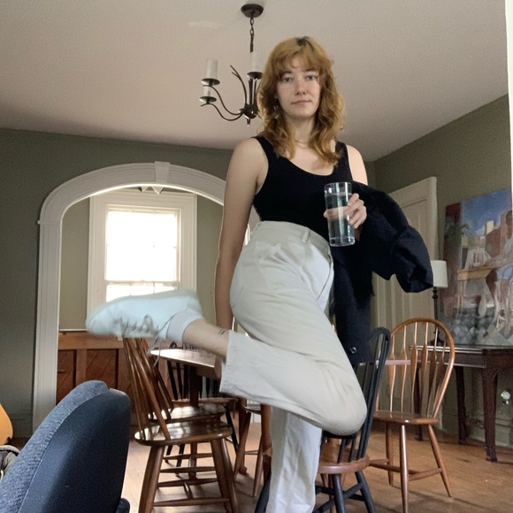 Meet your Posher, Sara rose - Picture 2 of 3